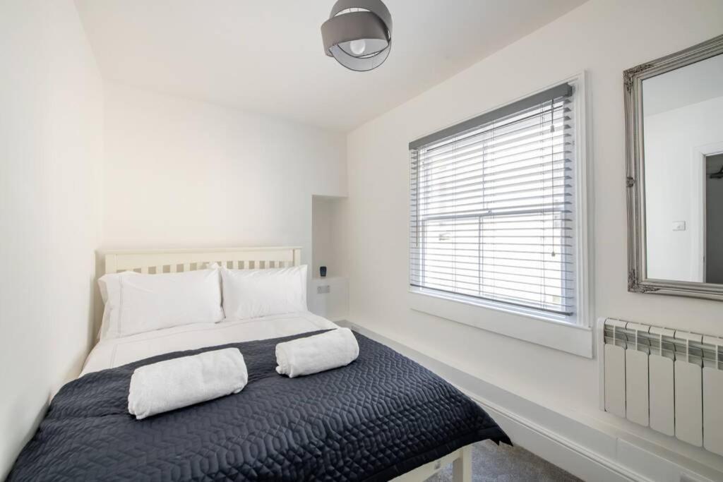 2 Bed City Centre Apartment 1 Min From Bath Abbey Dış mekan fotoğraf